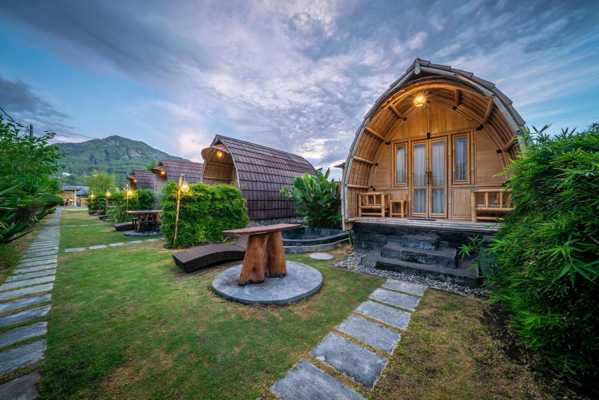 Tegal Bamboo Cottages & Private Hot Spring Baturaja (Bali) Exterior foto