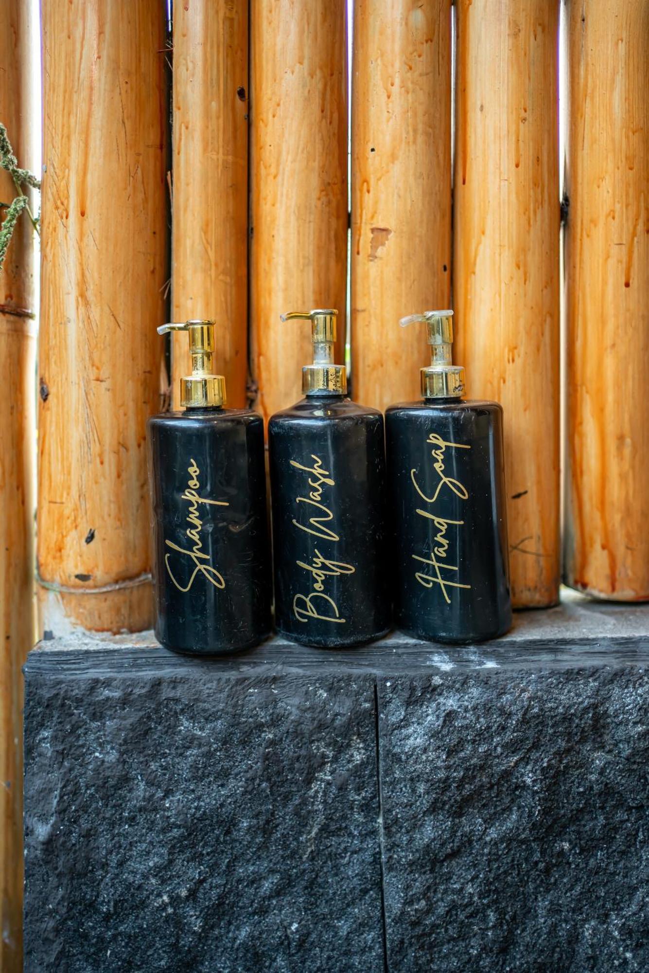 Tegal Bamboo Cottages & Private Hot Spring Baturaja (Bali) Exterior foto