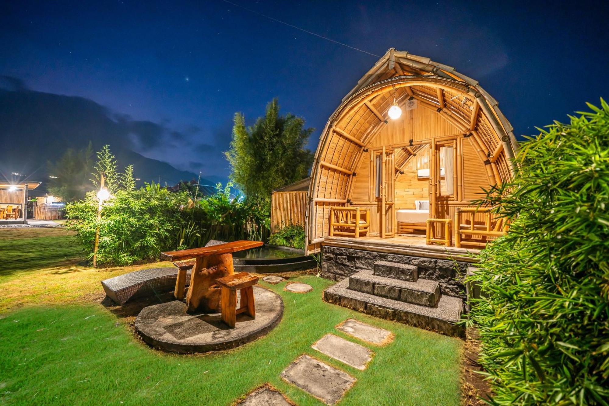 Tegal Bamboo Cottages & Private Hot Spring Baturaja (Bali) Exterior foto