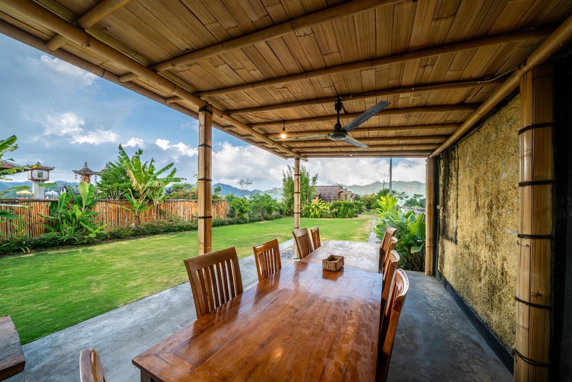 Tegal Bamboo Cottages & Private Hot Spring Baturaja (Bali) Exterior foto